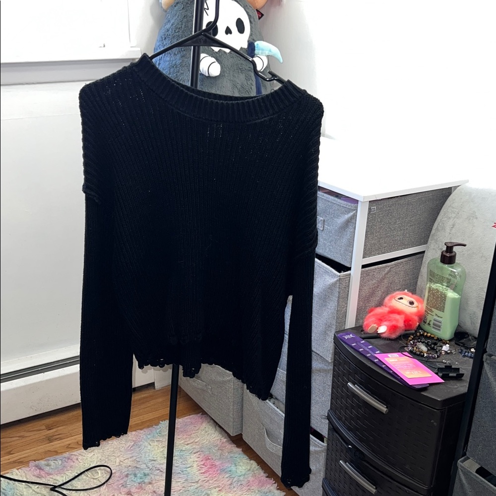 NWOT Black Ribbed Long-Sleeve Cropped Sweater